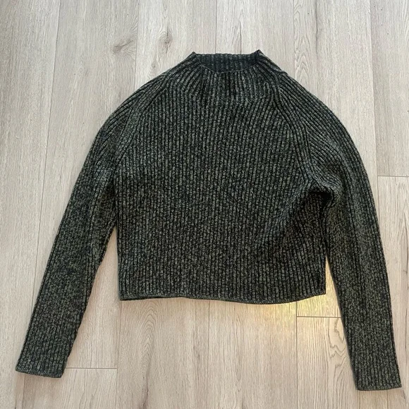 Lululemon Cotton-Cashmere Blend Mock Neck Sweater- Green and Black Knit - Picture 5 of 6